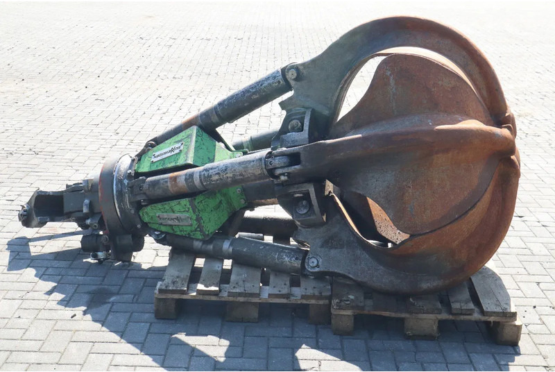 Grappin Sennebogen SGM | ORANGE PEEL GRAB | POLYPGREIFER | POLIEP GRIJPER: photos 6 Grappin Sennebogen SGM | ORANGE PEEL GRAB | POLYPGREIFER | POLIEP GRIJPER: photos 6