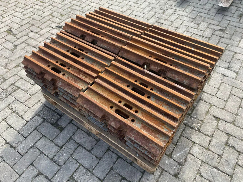 Volvo EC 250 E | DEMO | SHOES | PLATES | 60 CM | FAHRWERK - Frame/ Châssis: photos 5 Volvo EC 250 E | DEMO | SHOES | PLATES | 60 CM | FAHRWERK - Frame/ Châssis: photos 5