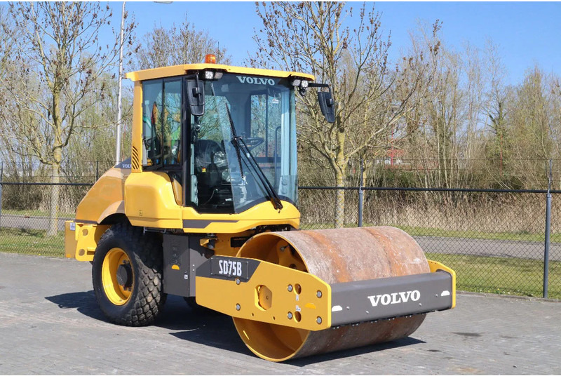 Volvo SD75B | SD 75 B | NEW / UNUSED | 1 YEAR WARRANTY - Compacteur mixte: photos 5 Volvo SD75B | SD 75 B | NEW / UNUSED | 1 YEAR WARRANTY - Compacteur mixte: photos 5