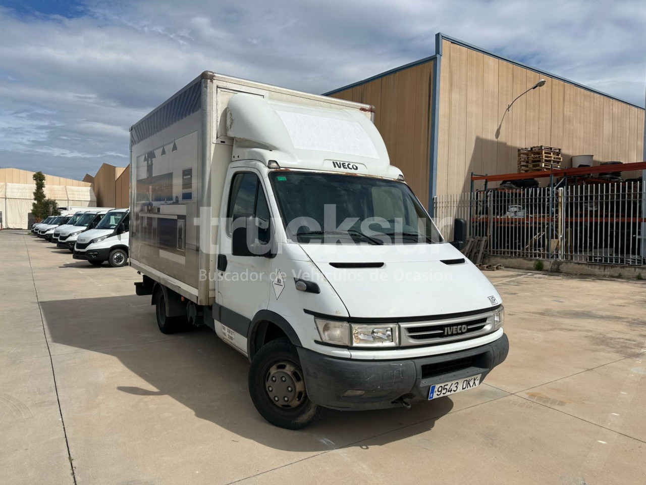 IVECO 35C14 - Fourgon grand volume: photos 2 IVECO 35C14 - Fourgon grand volume: photos 2