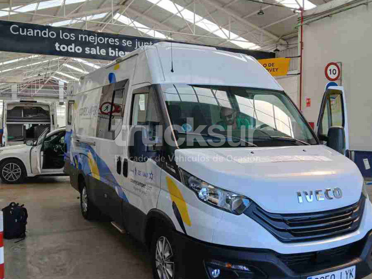 IVECO 35S16 CAMPER - Fourgon grand volume: photos 1 IVECO 35S16 CAMPER - Fourgon grand volume: photos 1