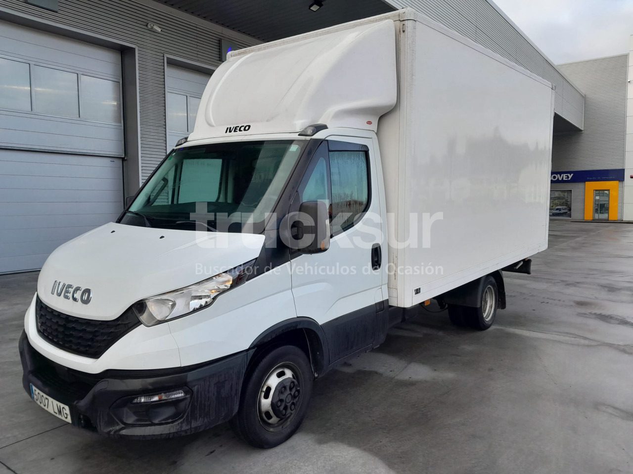 IVECO DAILY 35C16H - Fourgon grand volume: photos 1 IVECO DAILY 35C16H - Fourgon grand volume: photos 1