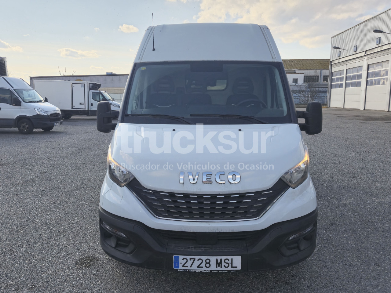 IVECO DAILY 35S16A8V - Fourgon grand volume: photos 4 IVECO DAILY 35S16A8V - Fourgon grand volume: photos 4