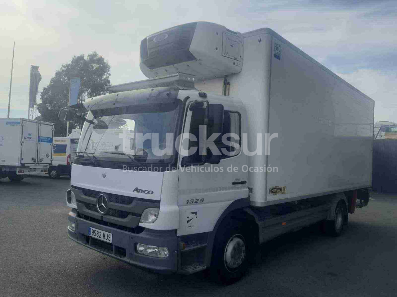 MERCEDES ATEGO FRC - Camion fourgon: photos 2 MERCEDES ATEGO FRC - Camion fourgon: photos 2