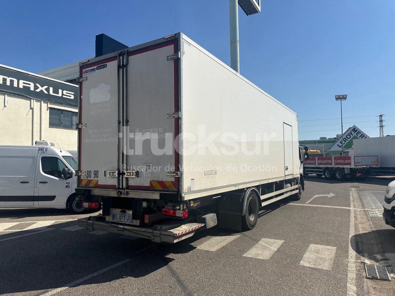 RENAULT D320.18 - Camion frigorifique: photos 3 RENAULT D320.18 - Camion frigorifique: photos 3