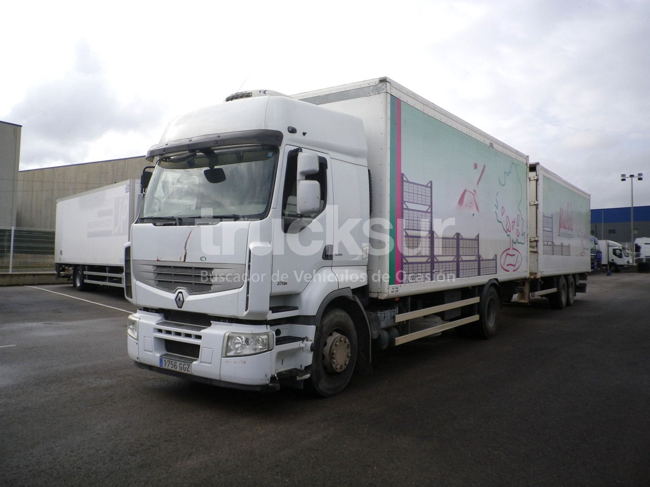 RENAULT PREMIUM 370 DXI REMOLCADOR - Camion fourgon: photos 1 RENAULT PREMIUM 370 DXI REMOLCADOR - Camion fourgon: photos 1