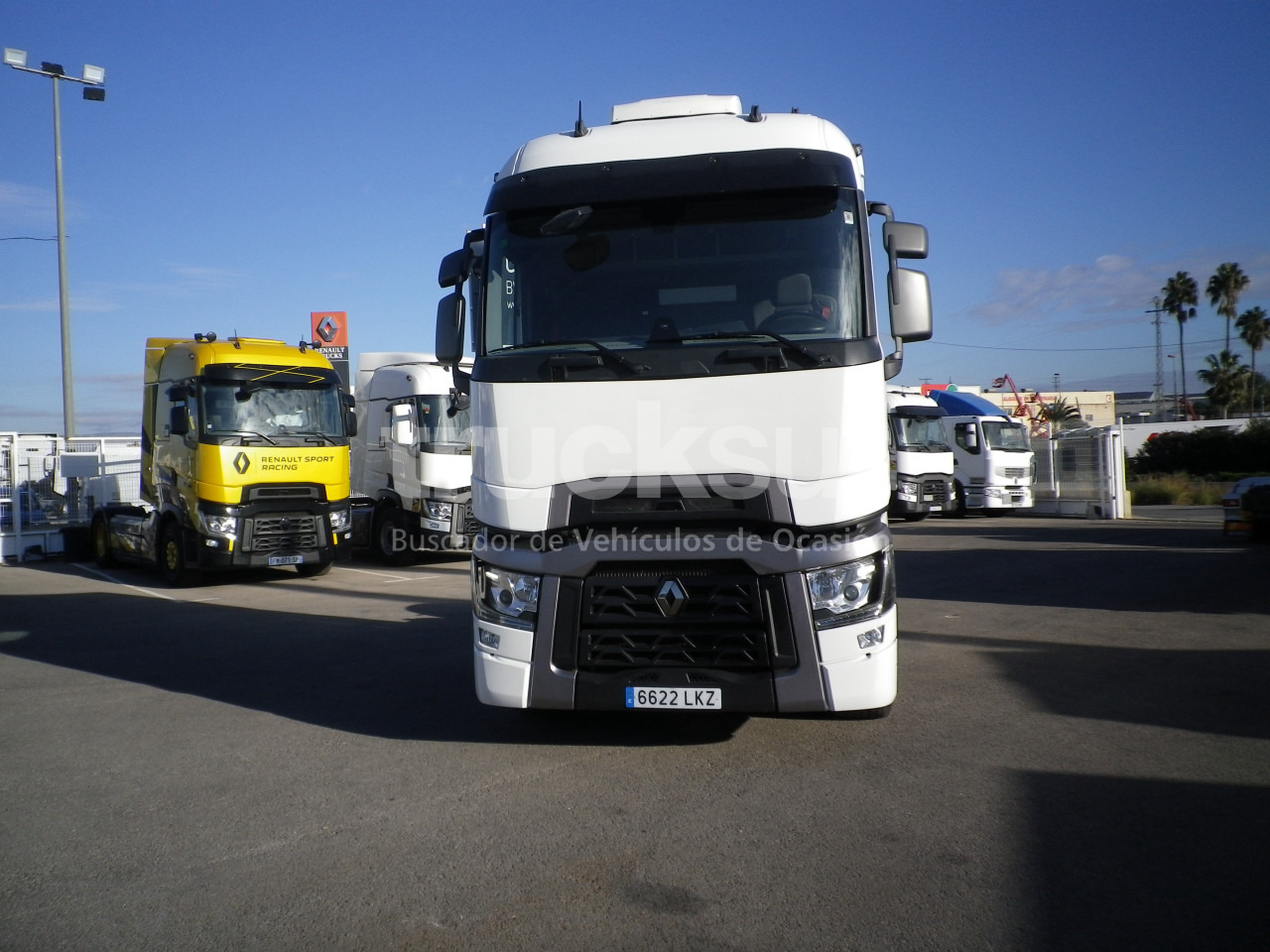 RENAULT T520 HIGH SLEEPER CAB - Tracteur routier: photos 2 RENAULT T520 HIGH SLEEPER CAB - Tracteur routier: photos 2