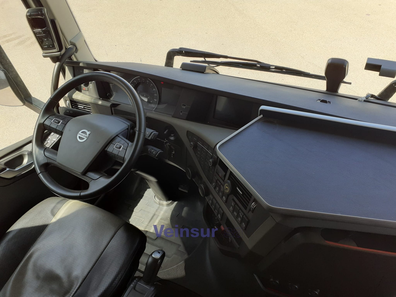 VOLVO FH4 I-SAVE - Camion: photos 5 VOLVO FH4 I-SAVE - Camion: photos 5