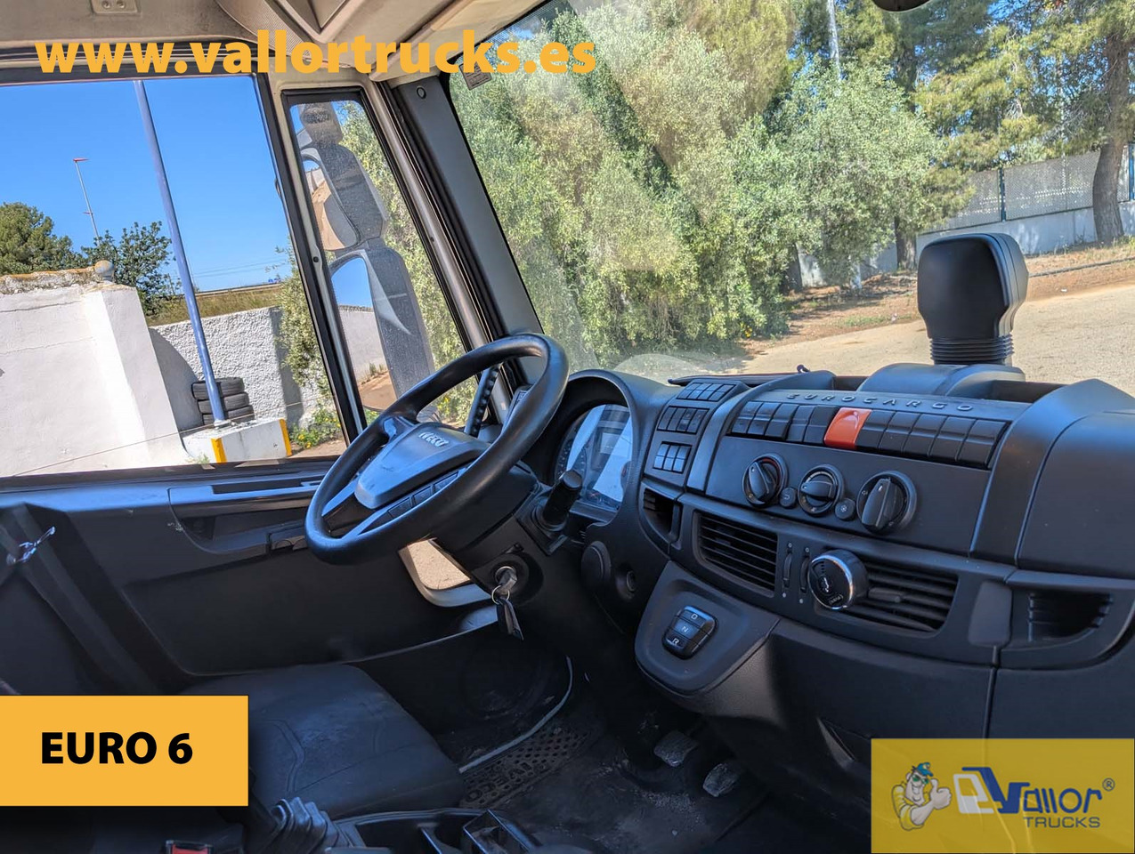 IVECO 90E220 - Camion fourgon: photos 5 IVECO 90E220 - Camion fourgon: photos 5