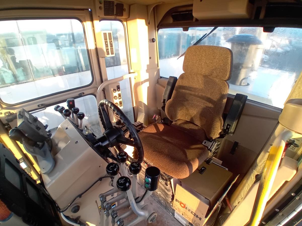 Caterpillar 12H - Niveleuse: photos 5 Caterpillar 12H - Niveleuse: photos 5