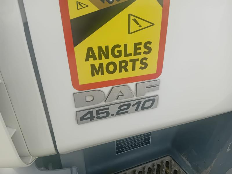 DAF LF45 210 - Camion fourgon: photos 3 DAF LF45 210 - Camion fourgon: photos 3