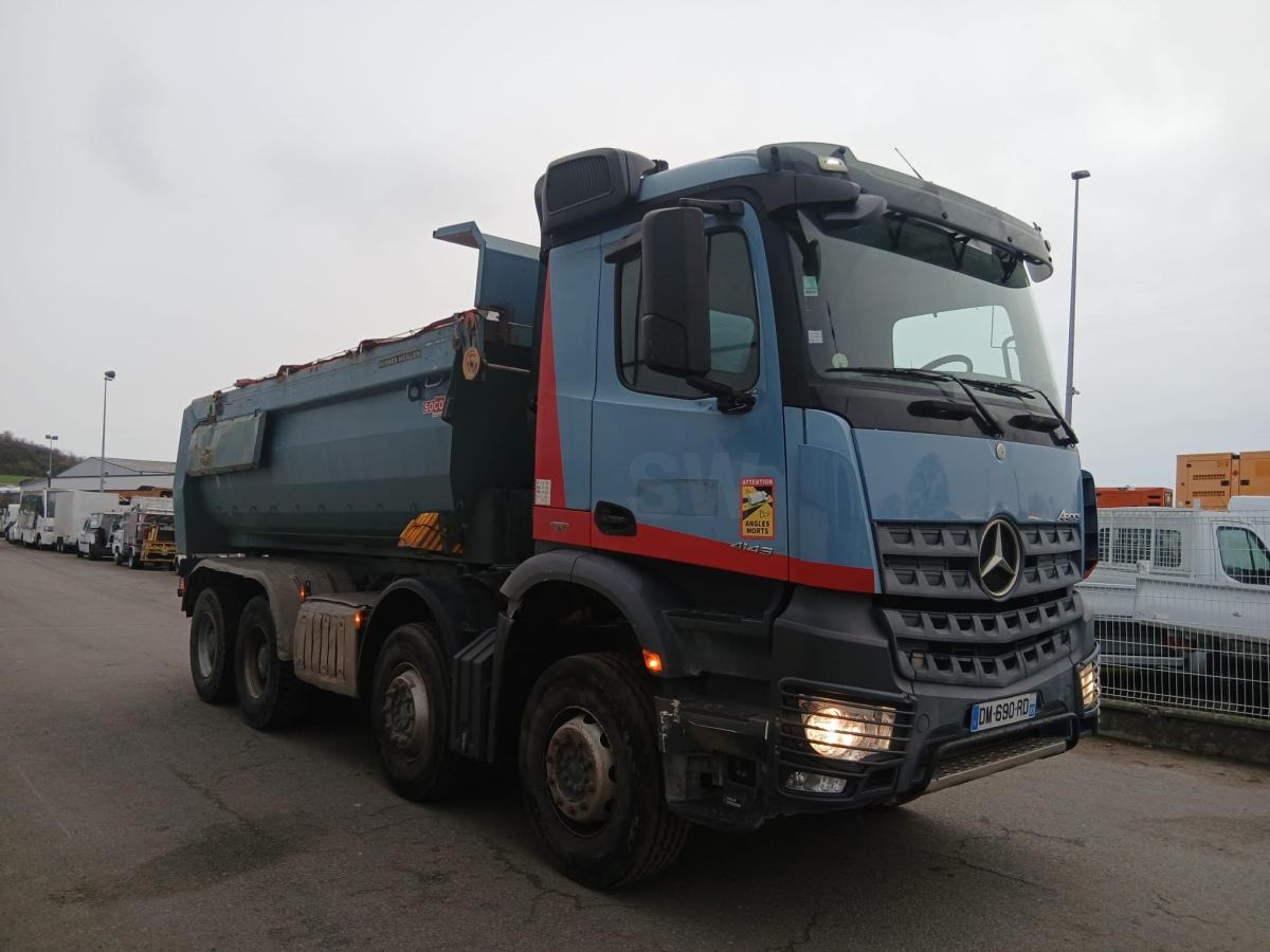 Mercedes Arocs 4143 - Camion benne: photos 3 Mercedes Arocs 4143 - Camion benne: photos 3