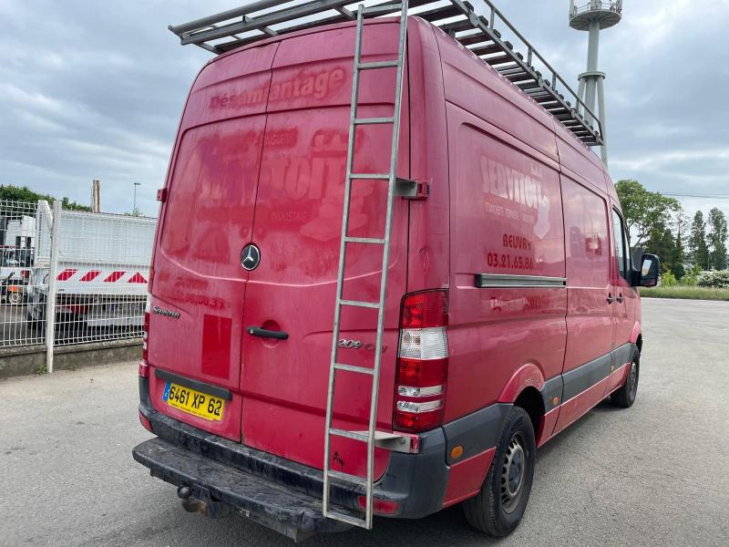 Mercedes Sprinter 209 CDI - Fourgon utilitaire: photos 3 Mercedes Sprinter 209 CDI - Fourgon utilitaire: photos 3