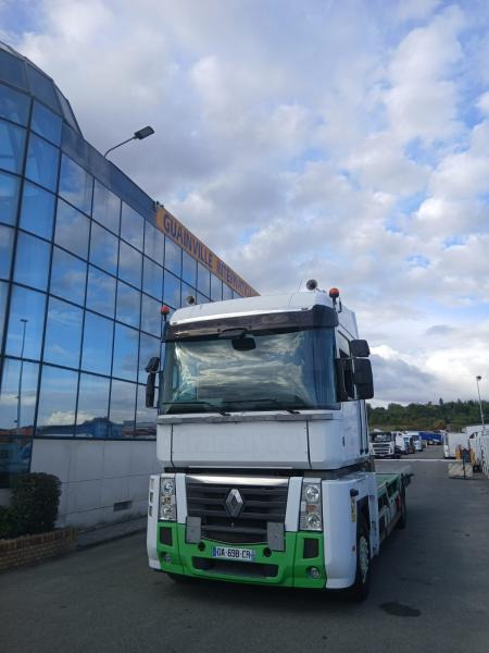 Renault Magnum 440 DXI - Camion plateau: photos 2 Renault Magnum 440 DXI - Camion plateau: photos 2