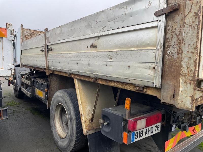 Renault Premium Lander 320.19 DXI - Camion benne: photos 4 Renault Premium Lander 320.19 DXI - Camion benne: photos 4