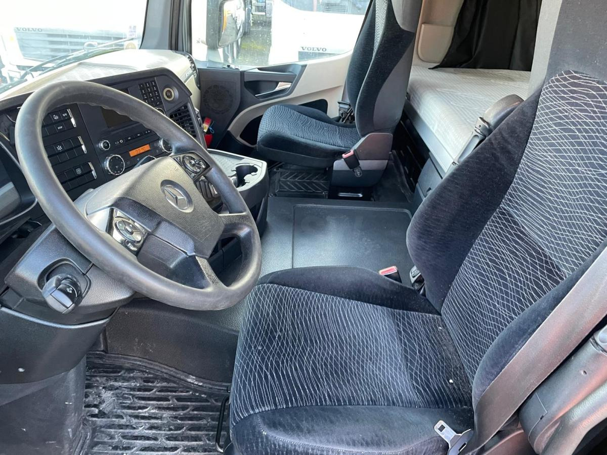 Mercedes Actros 1845 - Tracteur routier: photos 2 Mercedes Actros 1845 - Tracteur routier: photos 2
