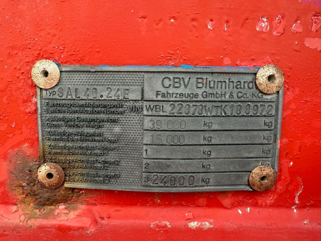 Blumhardt 3 axle 29.000 L ADR Tank trailer Blumhardt 3 axle 29.000 L ADR Tanktrailer - Semi-remorque citerne: photos 5 Blumhardt 3 axle 29.000 L ADR Tank trailer Blumhardt 3 axle 29.000 L ADR Tanktrailer - Semi-remorque citerne: photos 5