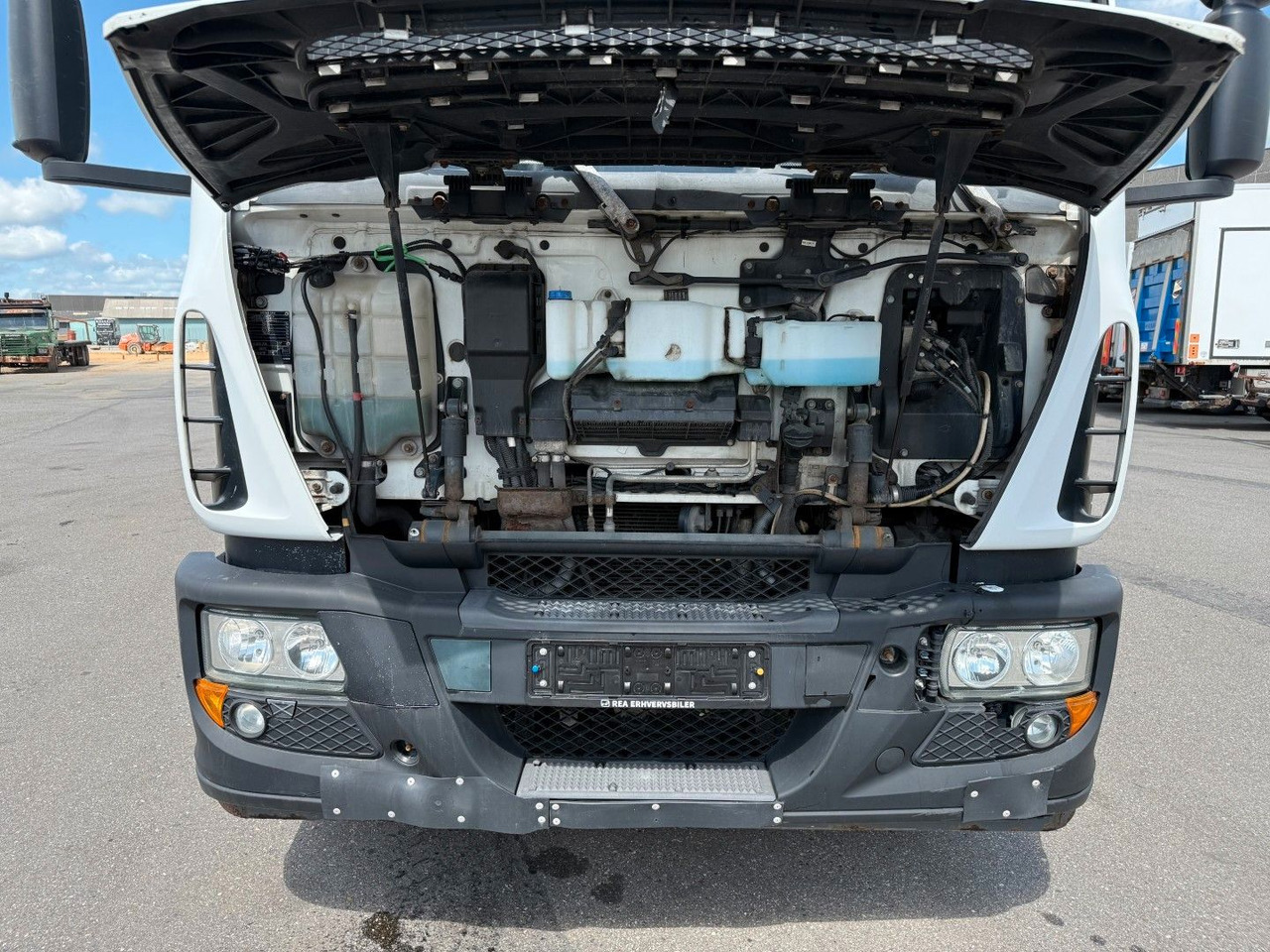 Camion frigorifique Iveco 180E32 Schmitz / Thermo King T-1200R Spectrum Iveco 180E32 Schmitz / Thermo King T-1200R Spectrum: photos 10