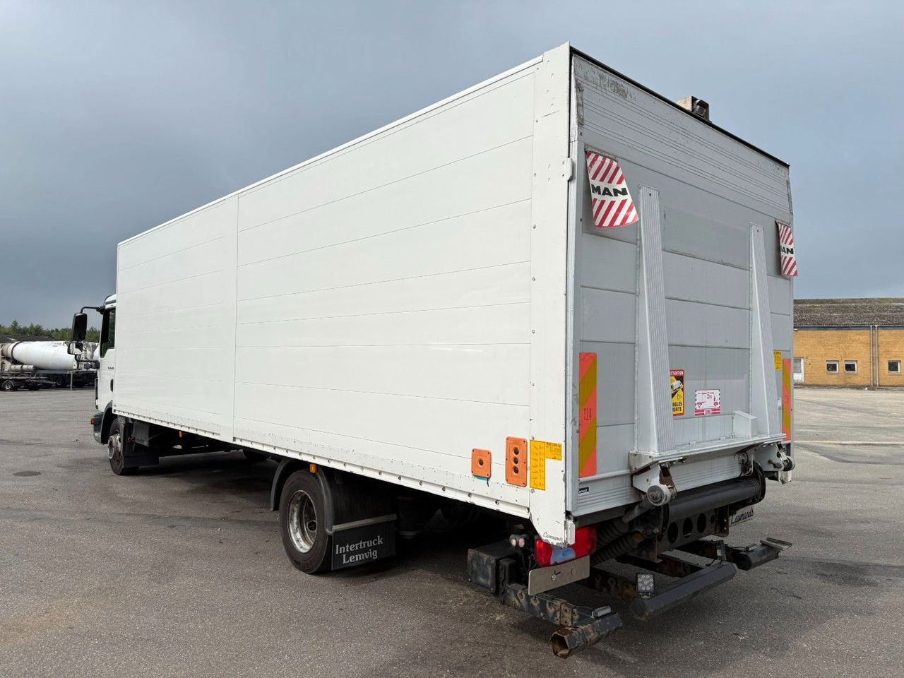 MAN TGL 12.220 4x2 Euro 6 Koffer - Camion fourgon: photos 4 MAN TGL 12.220 4x2 Euro 6 Koffer - Camion fourgon: photos 4