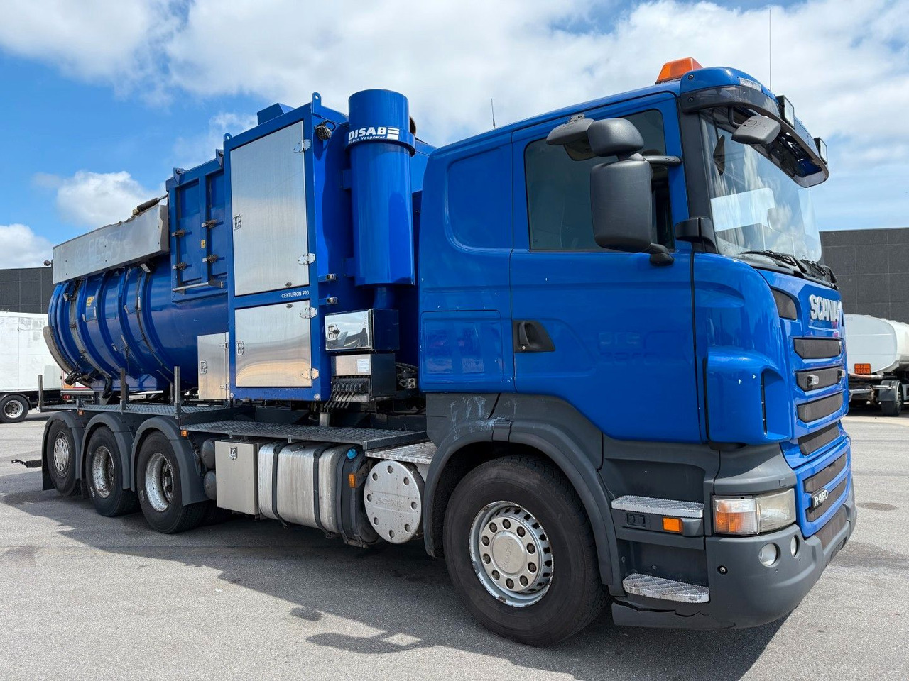 Scania R420 8x4*4 Vacuum Suction Disab Centurion P10 - Camion hydrocureur: photos 2 Scania R420 8x4*4 Vacuum Suction Disab Centurion P10 - Camion hydrocureur: photos 2