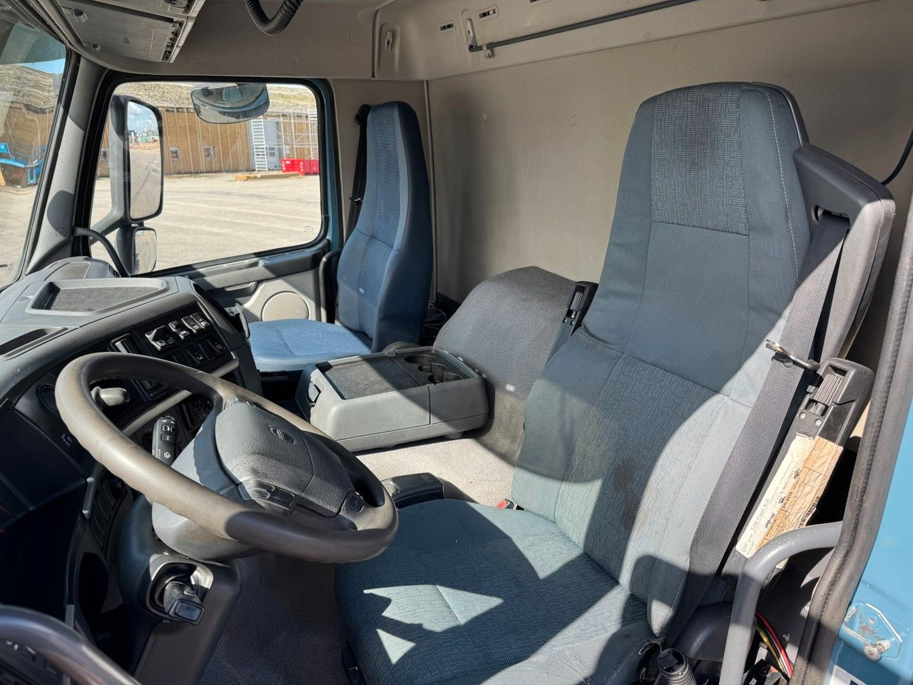 Camion grue Volvo FM340 6x2*4 Kipper / Palfinger Epsilon 150Z96: photos 6