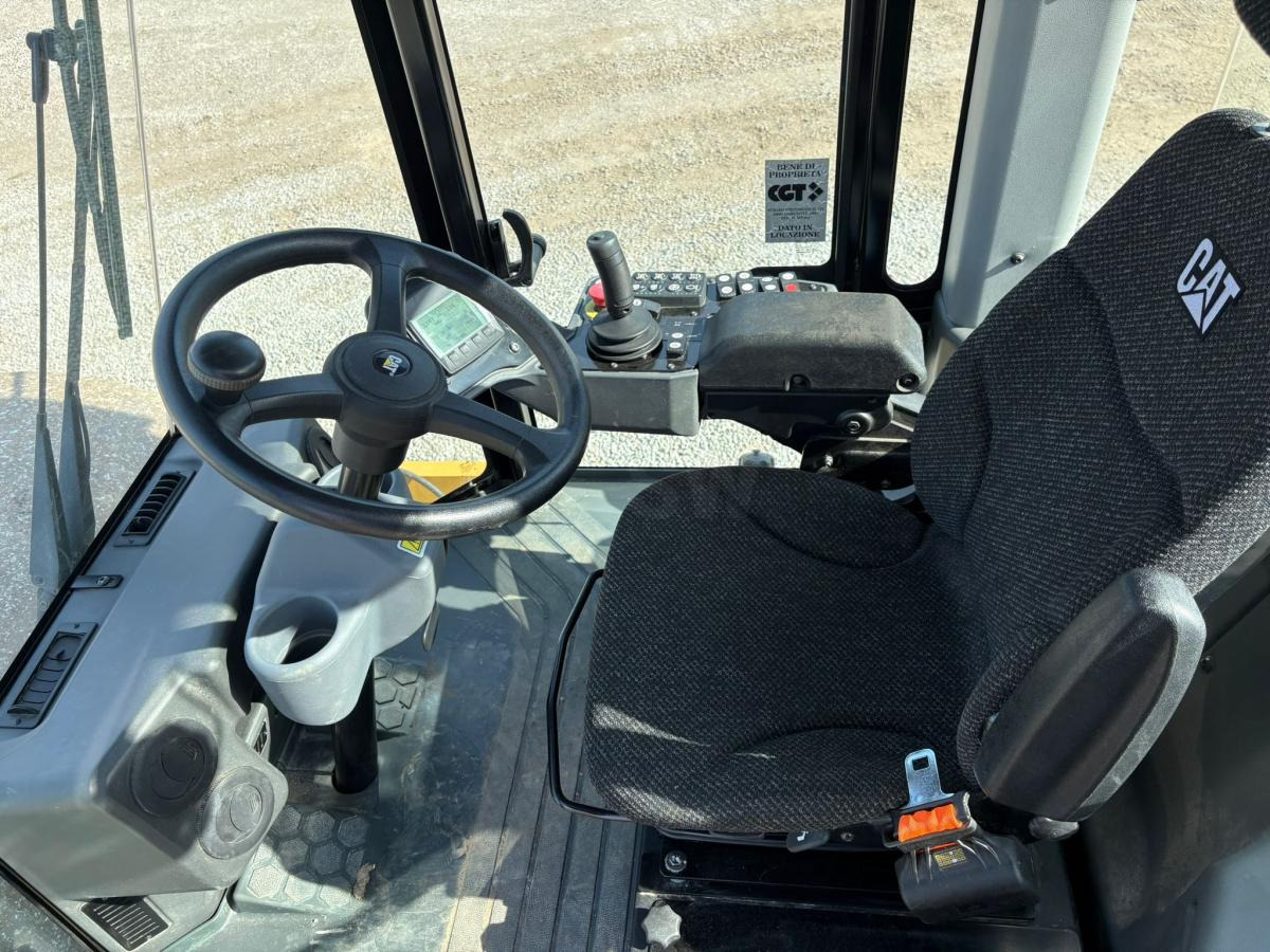 Caterpillar CS66B - Compacteur à pieds de mouton/ Monocylindre: photos 5 Caterpillar CS66B - Compacteur à pieds de mouton/ Monocylindre: photos 5