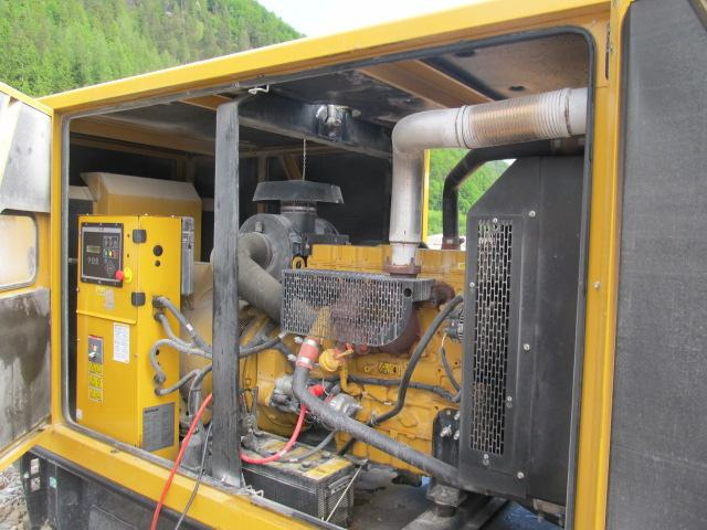 Caterpillar DE200E3 - Groupe électrogène: photos 4 Caterpillar DE200E3 - Groupe électrogène: photos 4