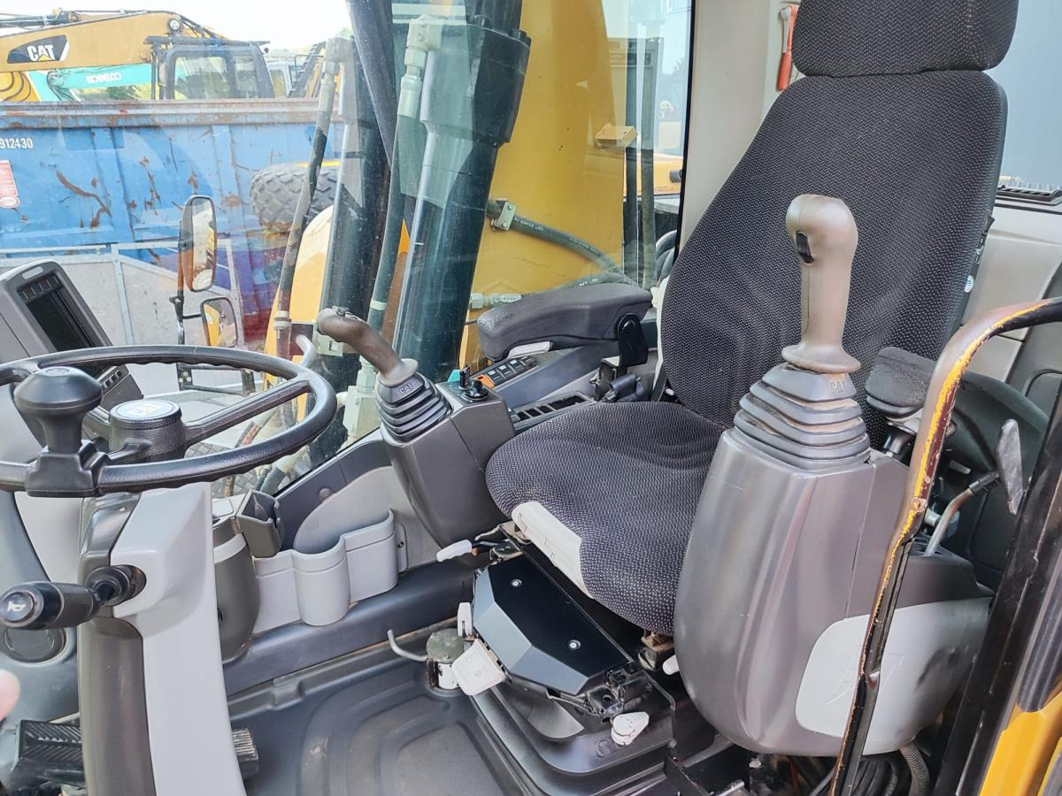 Caterpillar M315D - Pelle sur pneus: photos 5 Caterpillar M315D - Pelle sur pneus: photos 5