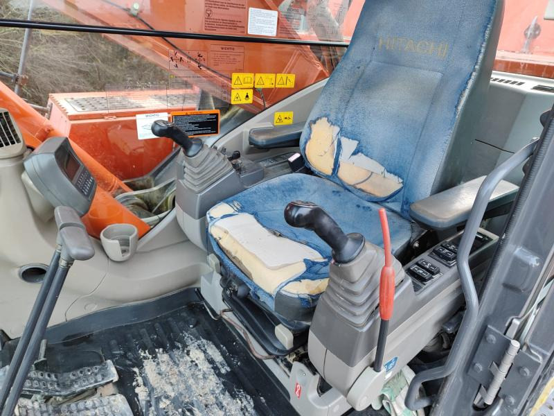 Hitachi ZX470LCH-3 - Pelle sur chenille: photos 5 Hitachi ZX470LCH-3 - Pelle sur chenille: photos 5