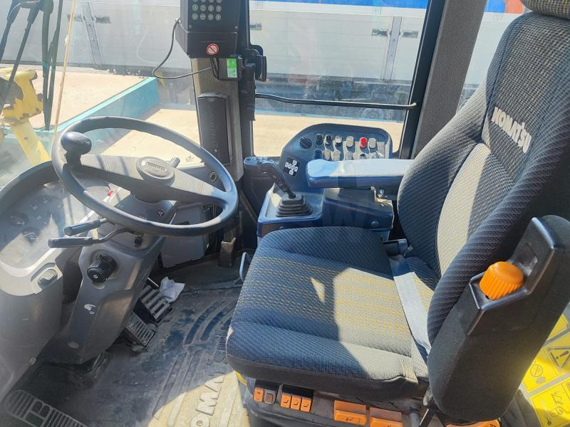 Komatsu WA380-6 Long Boom - Chargeuse sur pneus: photos 5 Komatsu WA380-6 Long Boom - Chargeuse sur pneus: photos 5