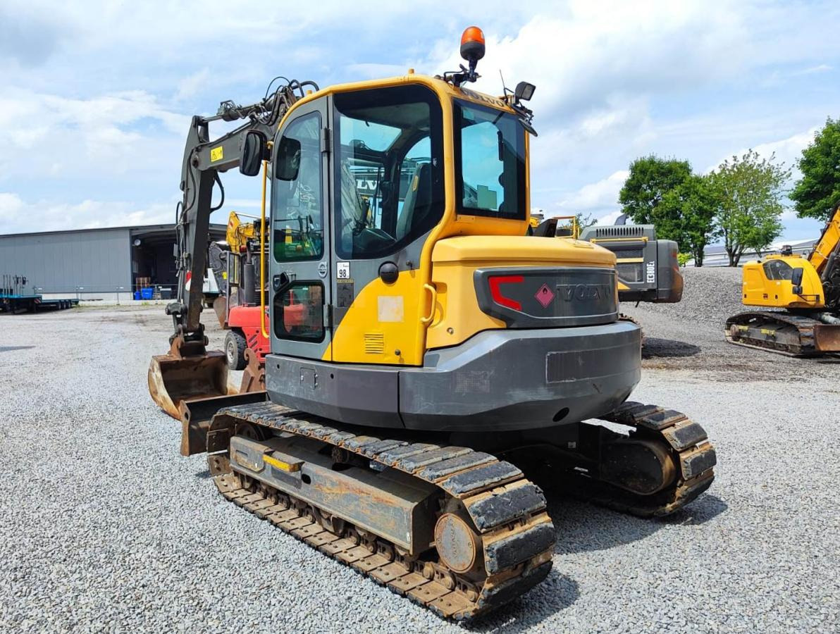 Volvo ECR88D - Mini pelle: photos 1 Volvo ECR88D - Mini pelle: photos 1