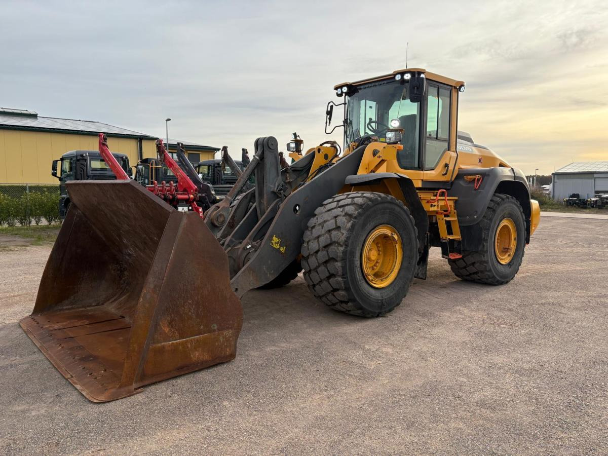 Volvo L120H Long Boom - Chargeuse sur pneus: photos 2 Volvo L120H Long Boom - Chargeuse sur pneus: photos 2