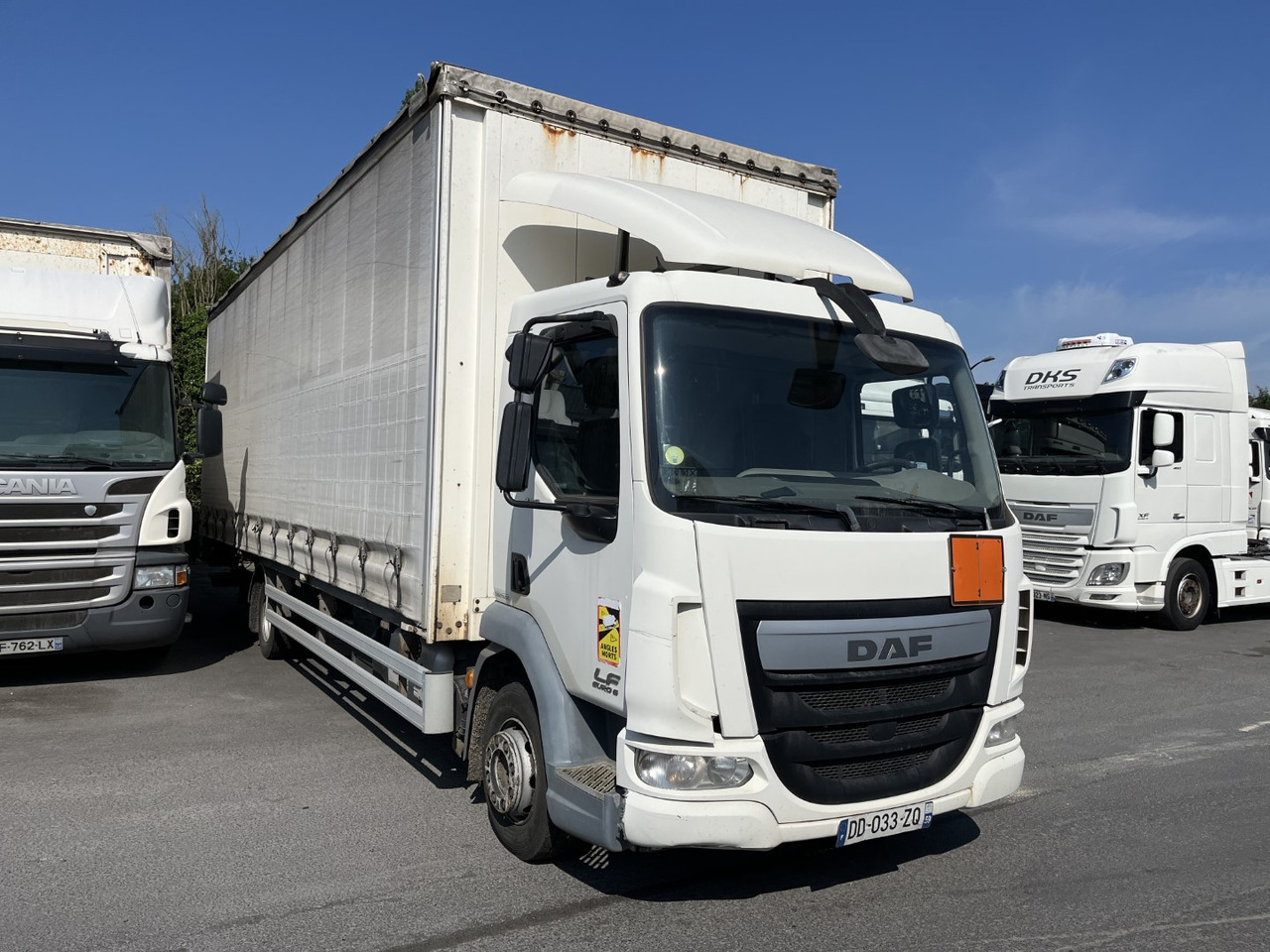 DAF LF 220 - Camion fourgon: photos 1 DAF LF 220 - Camion fourgon: photos 1