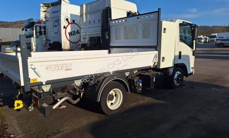 Isuzu M21 TT - Camion benne: photos 2 Isuzu M21 TT - Camion benne: photos 2
