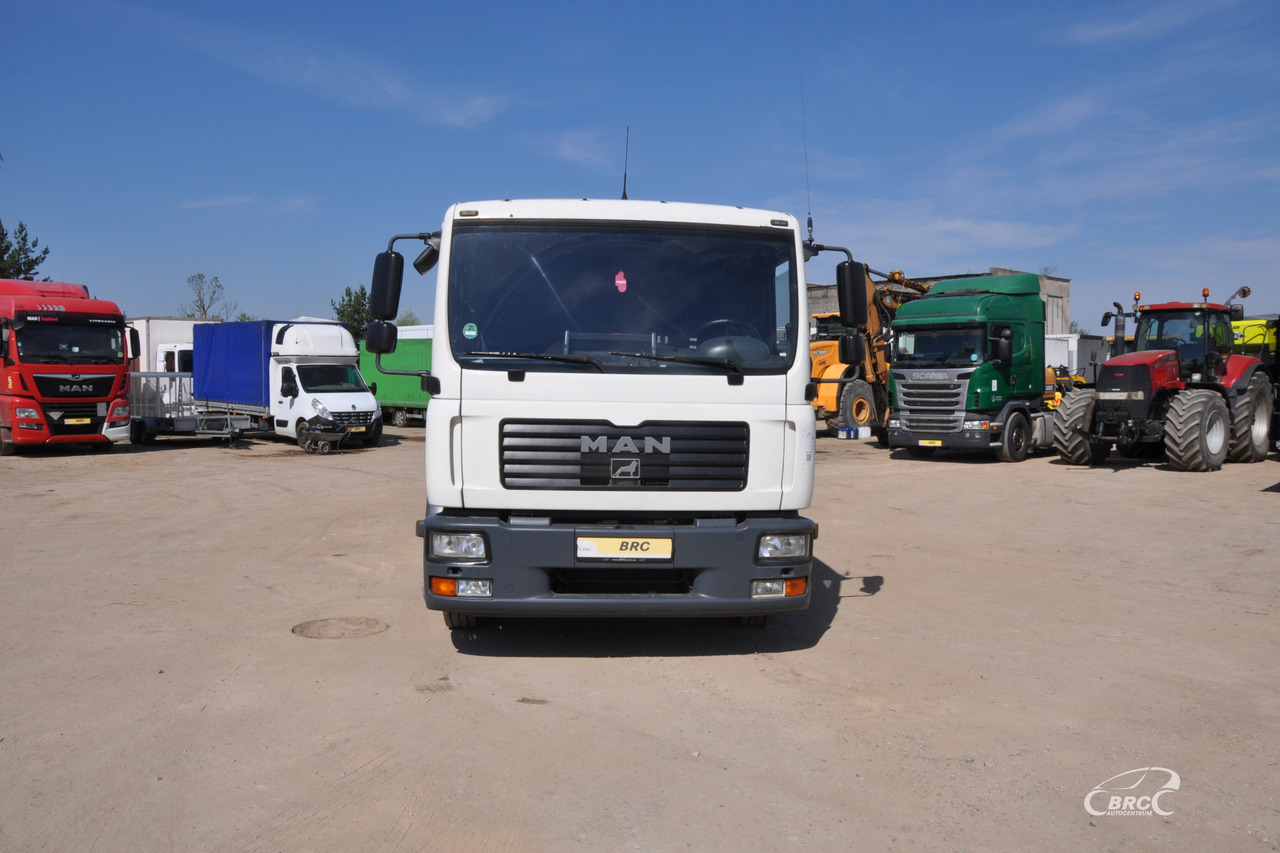 Camion porte-voitures MAN TGL 8.240: photos 6