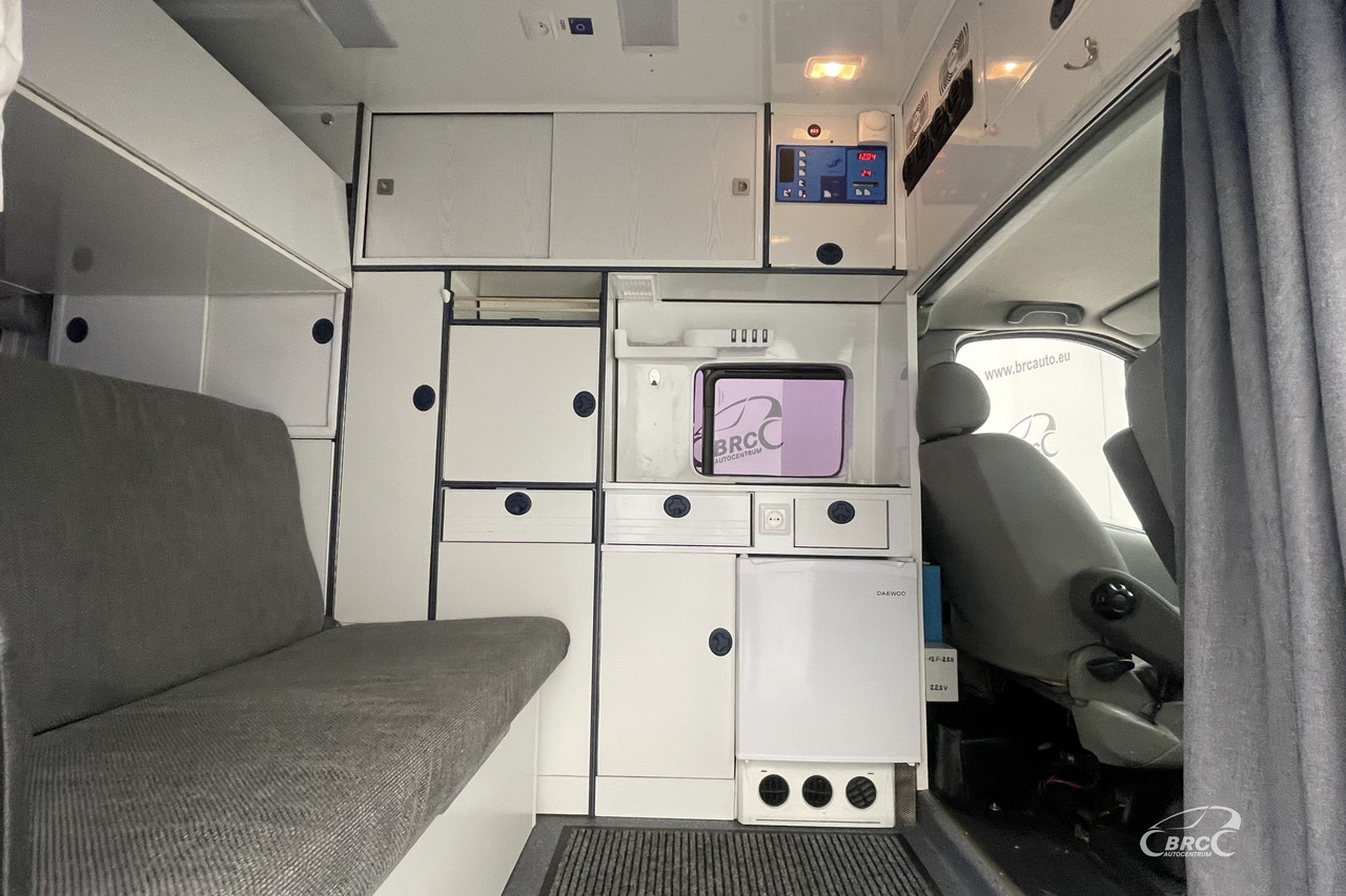 Fourgon aménagé Opel Vivaro: photos 10