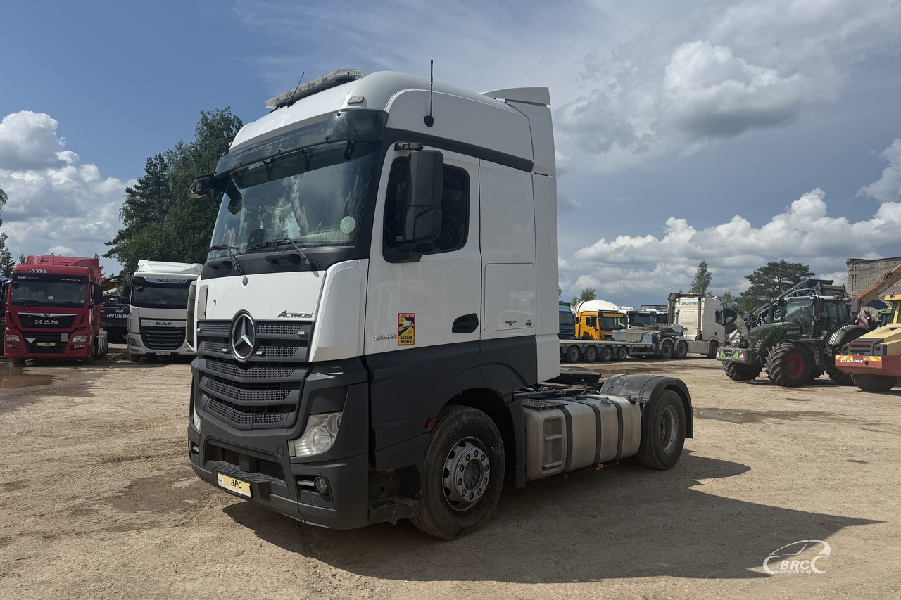 Mercedes-Benz Actros - Tracteur routier: photos 1 Mercedes-Benz Actros - Tracteur routier: photos 1