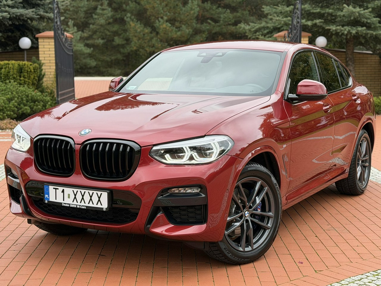BMW X4 - SUV: photos 2 BMW X4 - SUV: photos 2