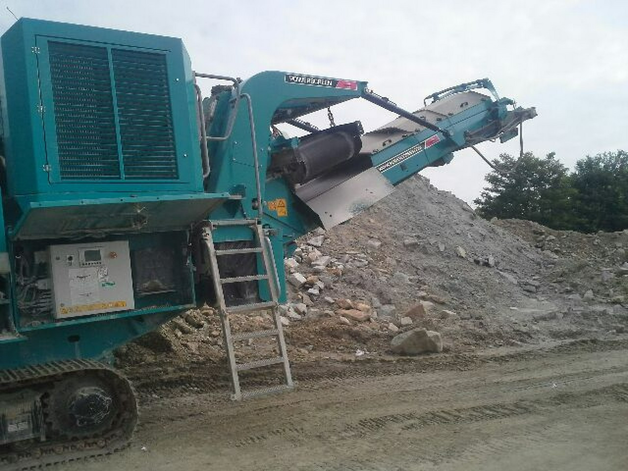 Extec PowerScreen Trakpactor 320 CR 027 Wydajność nawet do 320t/h - Concasseur à percussion: photos 2 Extec PowerScreen Trakpactor 320 CR 027 Wydajność nawet do 320t/h - Concasseur à percussion: photos 2