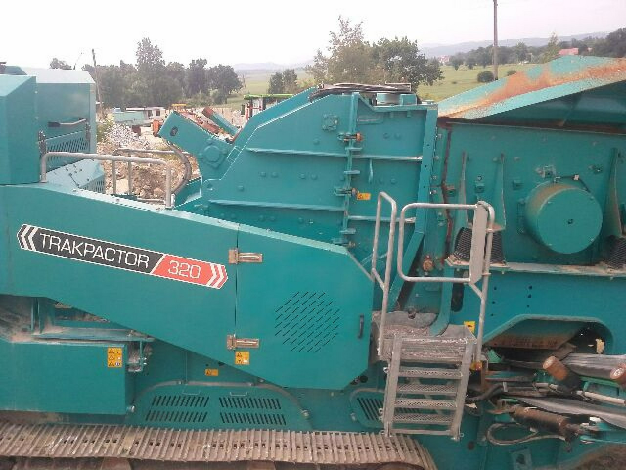 Extec PowerScreen Trakpactor 320 CR 027 Wydajność nawet do 320t/h - Concasseur à percussion: photos 4 Extec PowerScreen Trakpactor 320 CR 027 Wydajność nawet do 320t/h - Concasseur à percussion: photos 4
