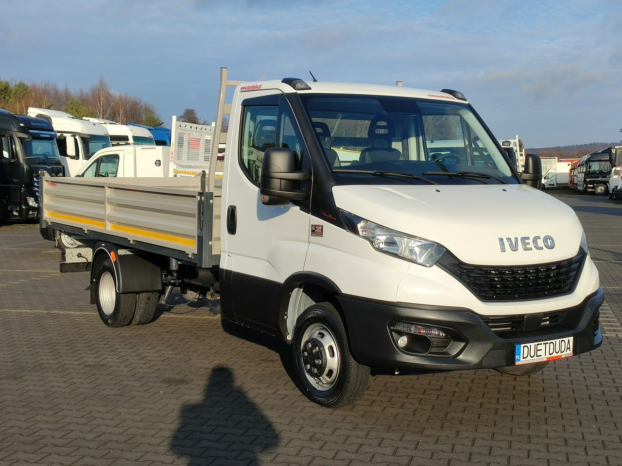 Iveco Daily 35C16 V - Utilitaire benne: photos 2 Iveco Daily 35C16 V - Utilitaire benne: photos 2