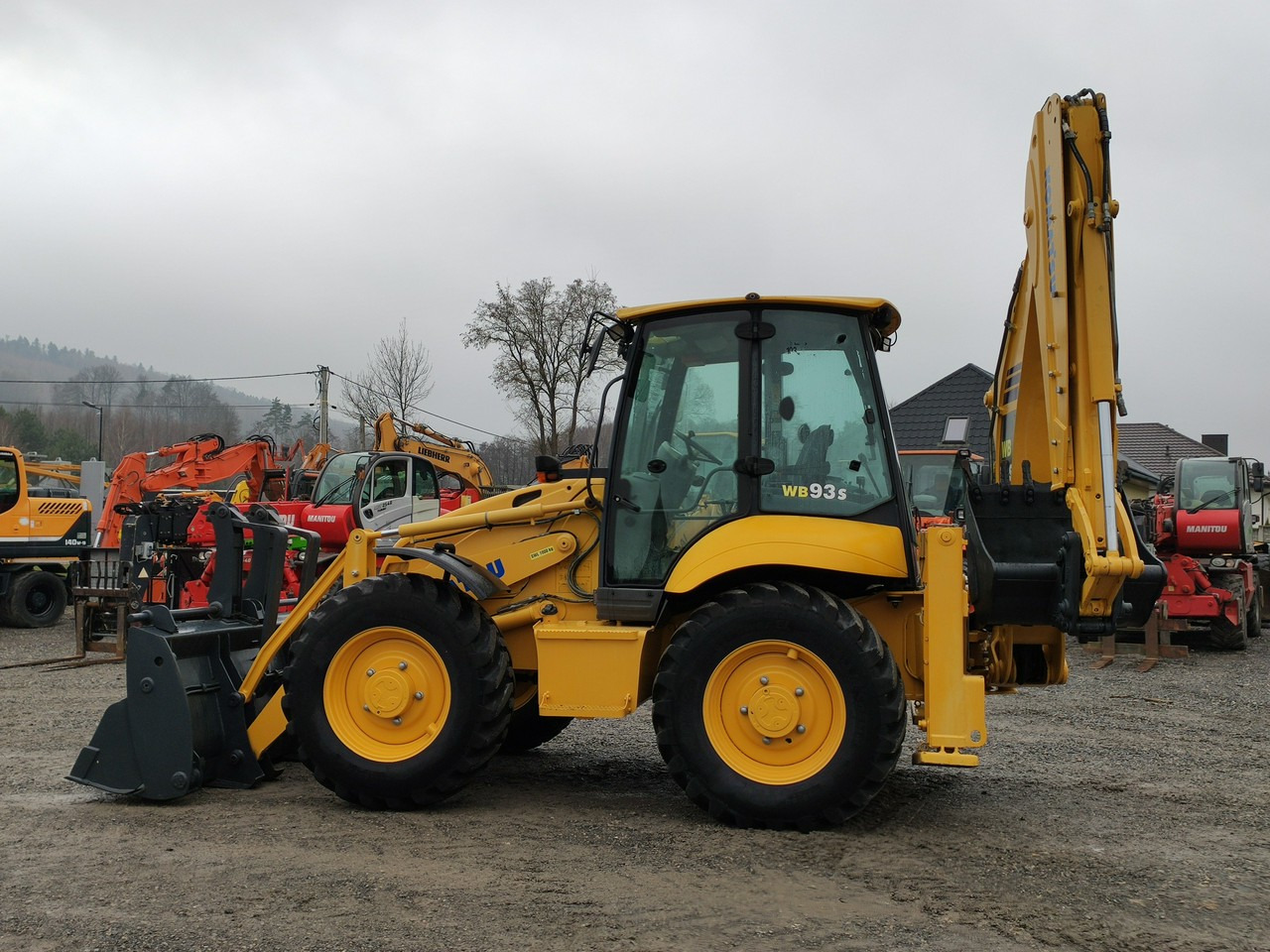 Komatsu WB 93S-5E0 Bez Luzów Zadbana Sprawna Super Stan !!! - Tractopelle: photos 5 Komatsu WB 93S-5E0 Bez Luzów Zadbana Sprawna Super Stan !!! - Tractopelle: photos 5