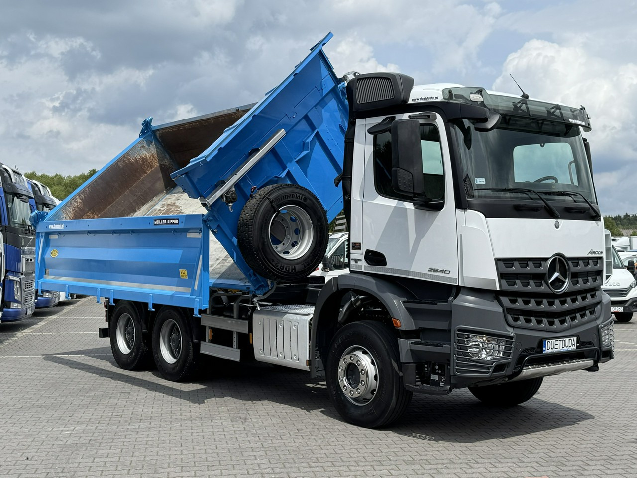 Mercedes Arocs 2640 6x4 3-Stronny Meiller-Kipper Mały Przebieg 99tys/km - Camion benne: photos 2 Mercedes Arocs 2640 6x4 3-Stronny Meiller-Kipper Mały Przebieg 99tys/km - Camion benne: photos 2