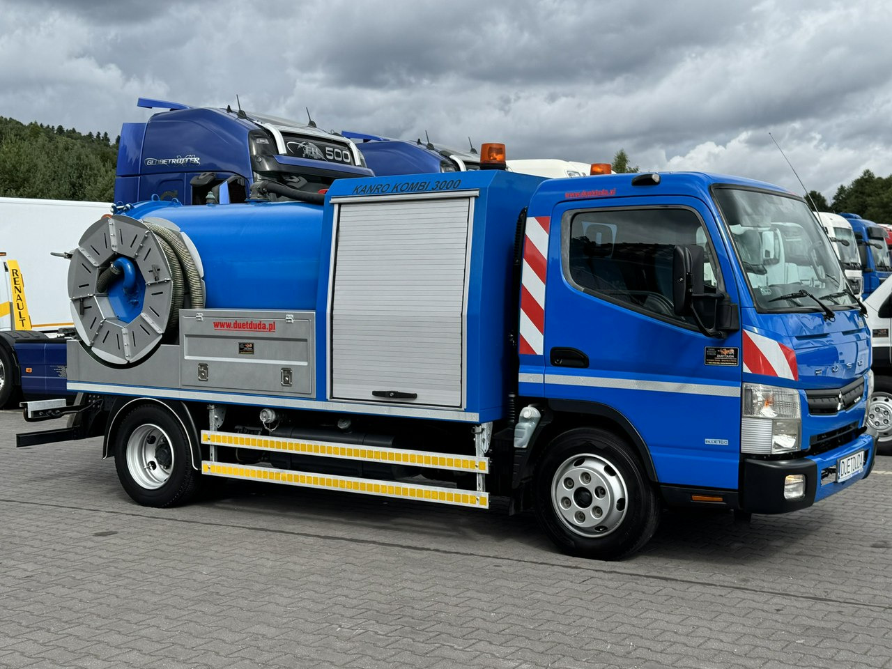 Mitsubishi Canter 7C18 3.0/150 KM Asenizcyjny - Camion hydrocureur: photos 4 Mitsubishi Canter 7C18 3.0/150 KM Asenizcyjny - Camion hydrocureur: photos 4