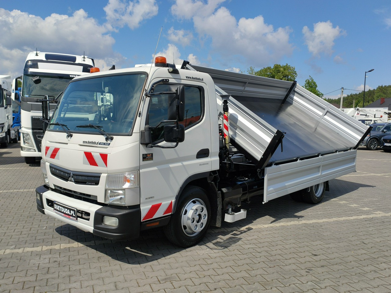Mitsubishi Canter Fuso 9C18 3.0/180KM Automat, HDS FASSI F30 Wywrotka 3-str - Camion benne, Camion grue: photos 5 Mitsubishi Canter Fuso 9C18 3.0/180KM Automat, HDS FASSI F30 Wywrotka 3-str - Camion benne, Camion grue: photos 5