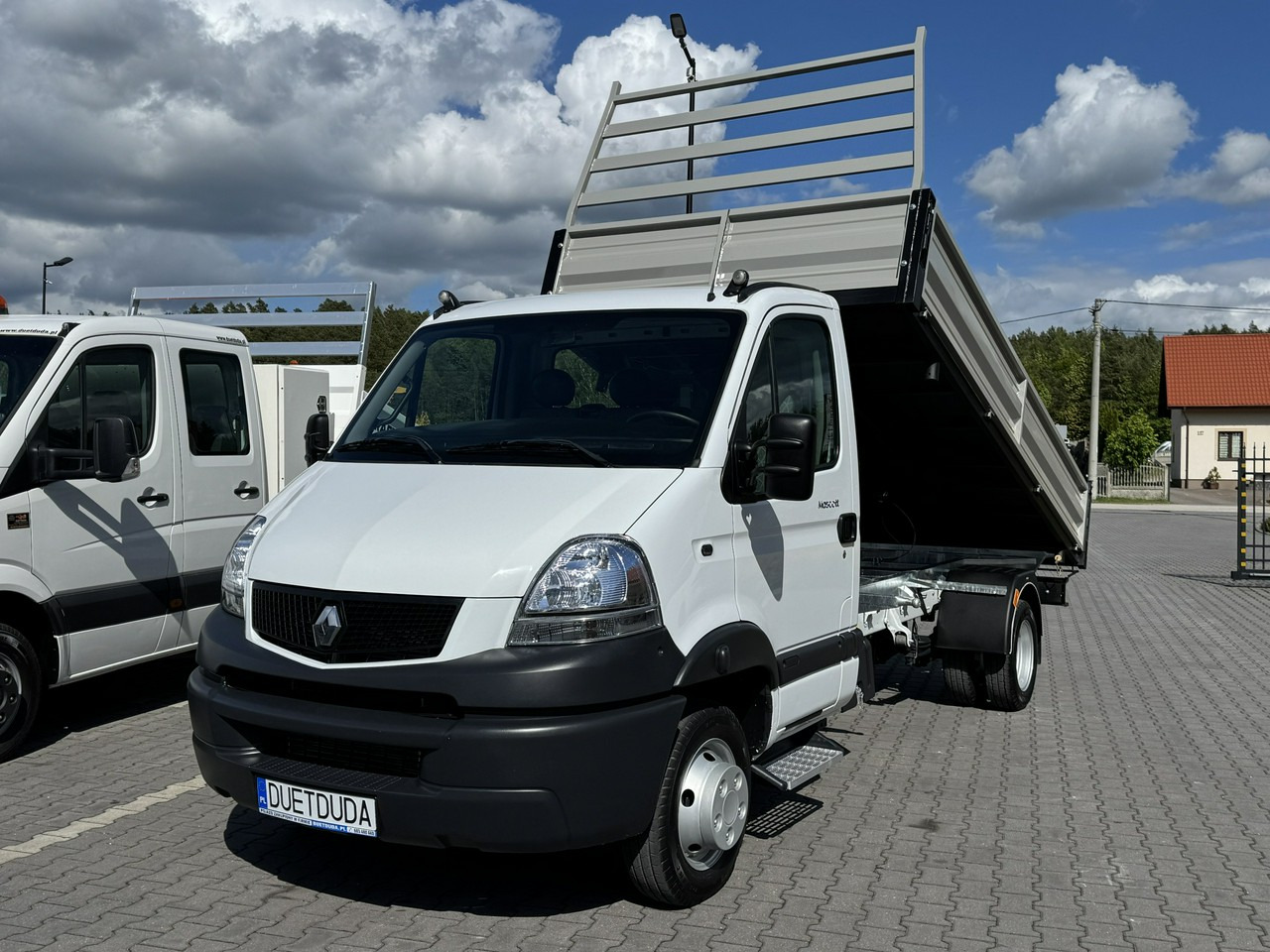 Renault Mascott - Utilitaire benne: photos 3 Renault Mascott - Utilitaire benne: photos 3