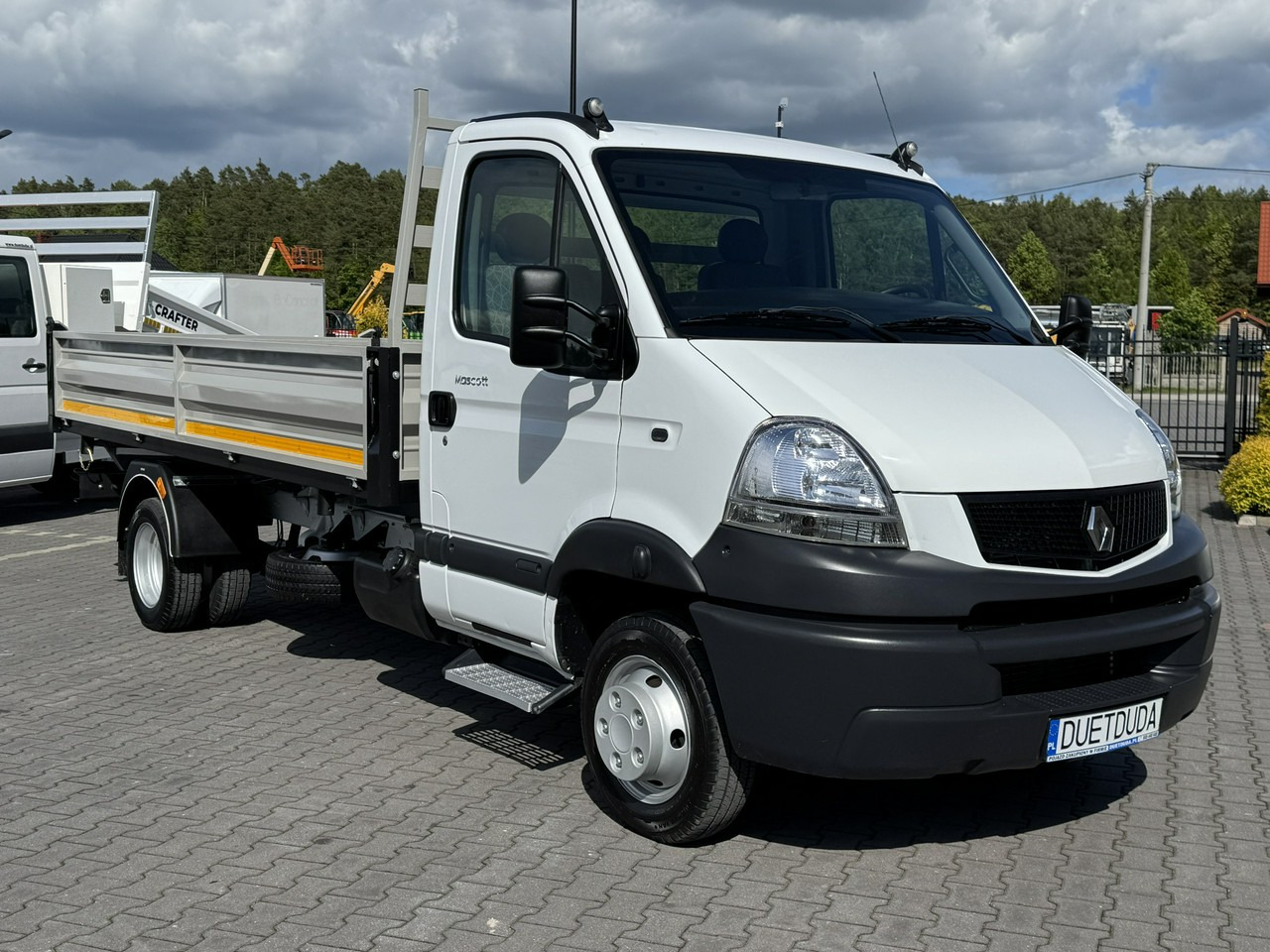 Renault Mascott - Utilitaire benne: photos 4 Renault Mascott - Utilitaire benne: photos 4