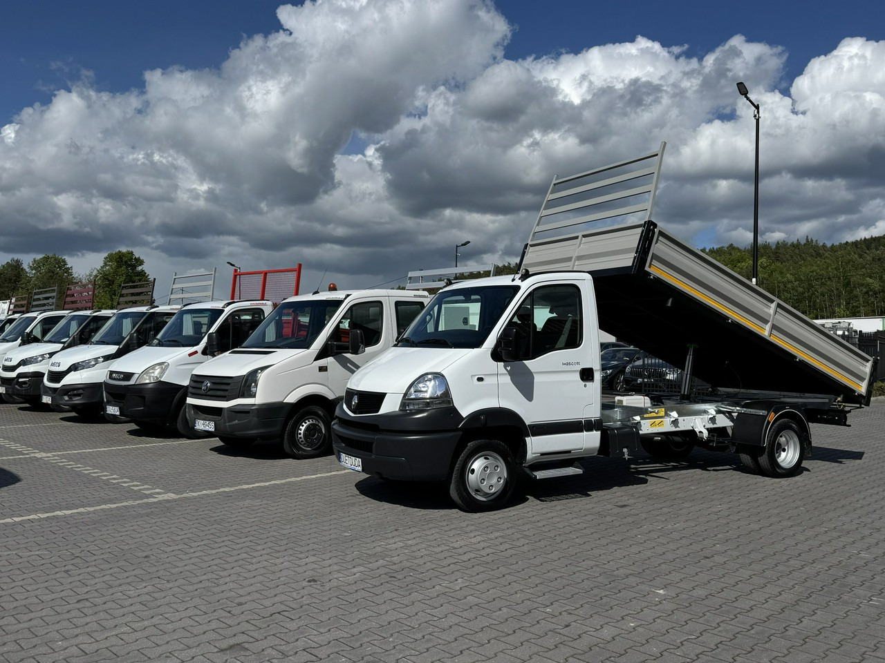 Renault Mascott - Utilitaire benne: photos 1 Renault Mascott - Utilitaire benne: photos 1