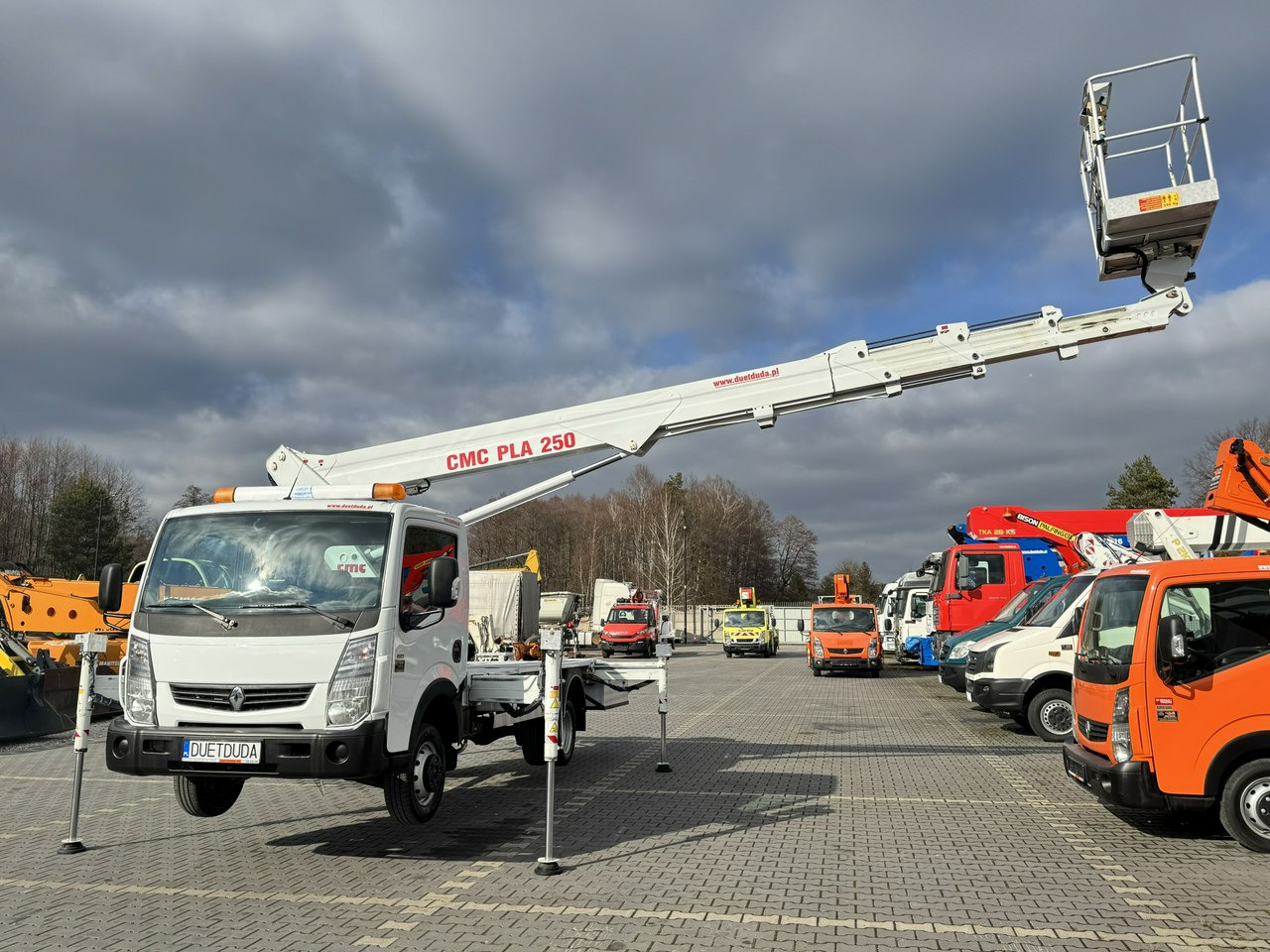 Renault Maxity - Camion avec nacelle: photos 5 Renault Maxity - Camion avec nacelle: photos 5