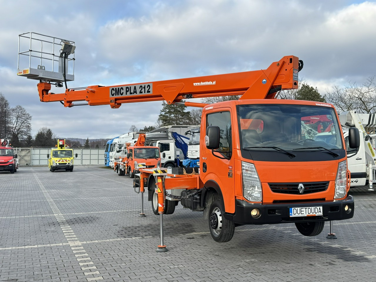 Renault Maxity - Camion avec nacelle: photos 3 Renault Maxity - Camion avec nacelle: photos 3